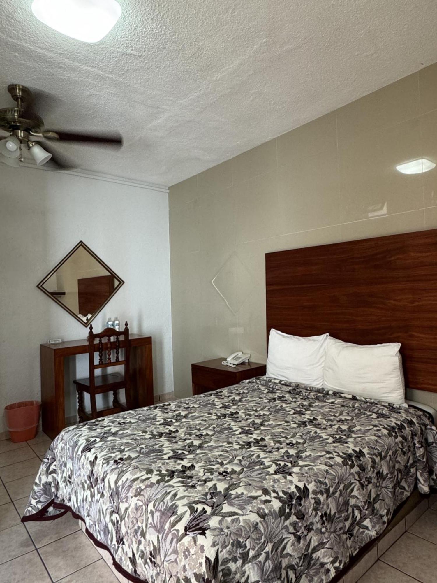 לאגוס דה מורנו Hotel Las Fuentes מראה חיצוני תמונה