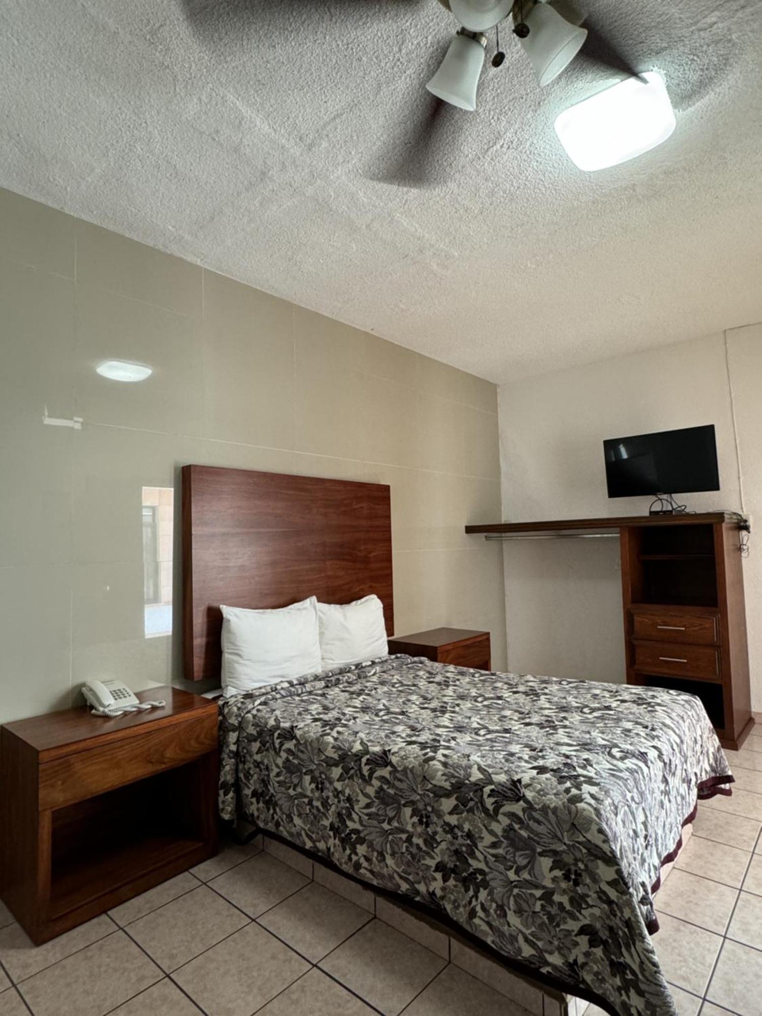 לאגוס דה מורנו Hotel Las Fuentes מראה חיצוני תמונה