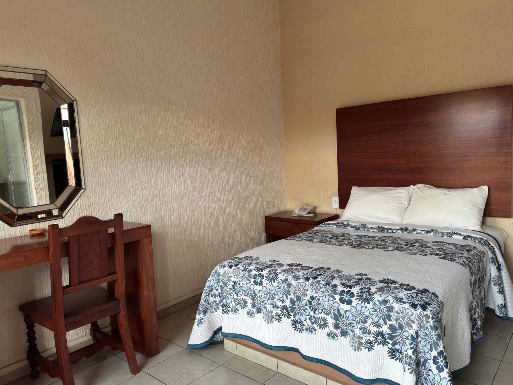 לאגוס דה מורנו Hotel Las Fuentes מראה חיצוני תמונה